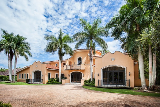9401 SW 63 CT, Pinecrest, Florida Main Image