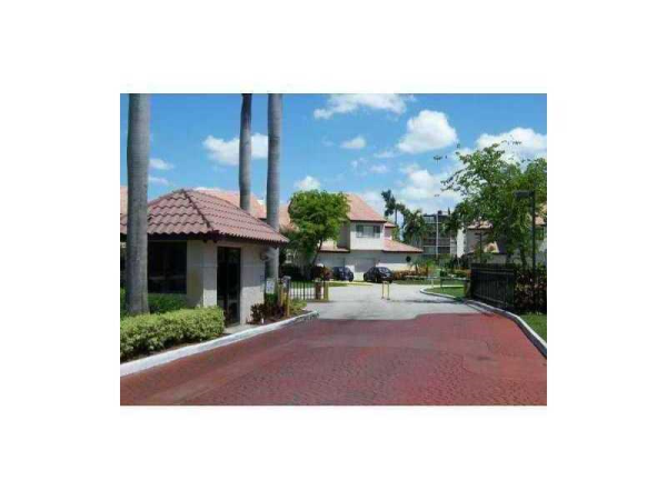 3060 LA MIRAGE DR # 3060, Lauderhill, Florida Main Image