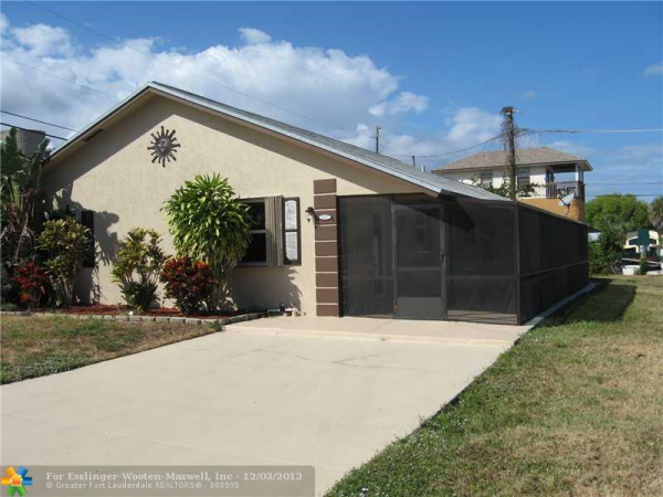 3487 S CANAL CT, Tequesta, Florida Main Image