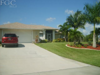 334 SW 21st Ter, Cape Coral, FL Image #9277009