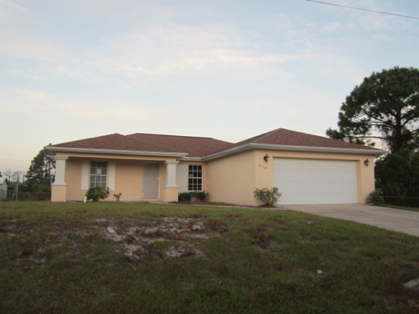 918 Margaret Ave. S, Lehigh Acres, FL Main Image