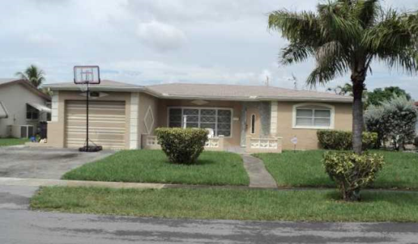 4601 Nw 42nd St, Lauderdale Lakes, FL Main Image