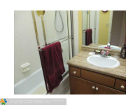 3690 INVERRARY DR # 2H, Lauderhill, Florida Image #9802172
