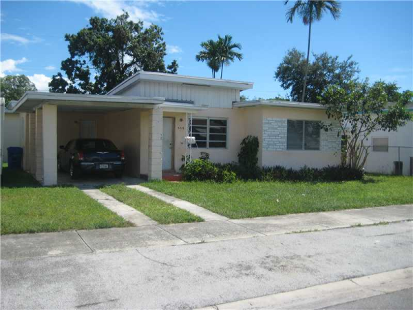 5275 NW 9 AV, Miami, Florida Main Image