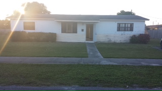 20420 NW 25 CT, Miami, FL Main Image