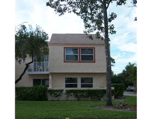 1834 CLEARBROOKE DR #1834, Clearwater, FL Main Image