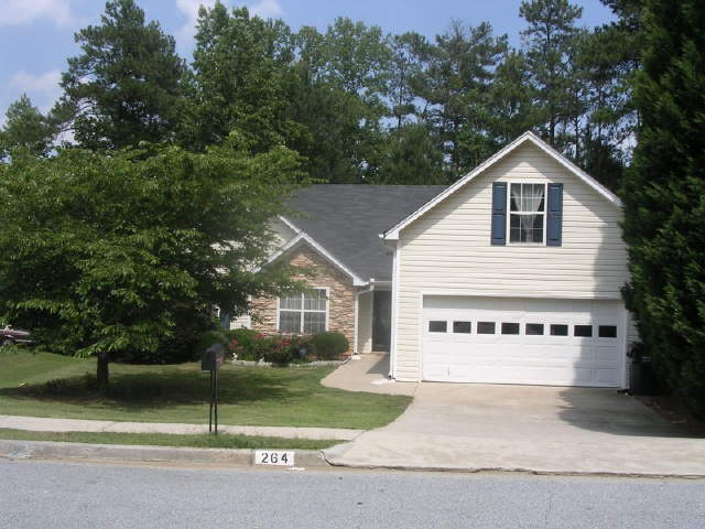 264 Shadetree Ln, Lawrenceville, GA Main Image