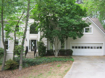 2561 Rock Pt Ln, Snellville, GA Main Image