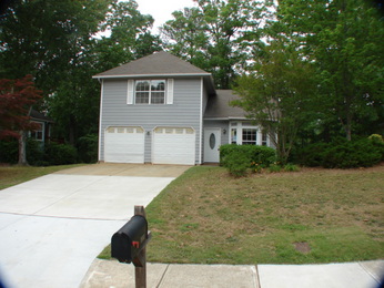 2840 Trotters Pointe Dr, Snellville, GA Main Image