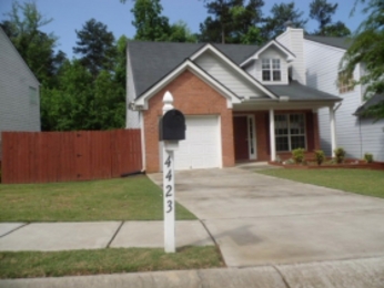 4423 Ravenwood Dr, Union City, GA Main Image