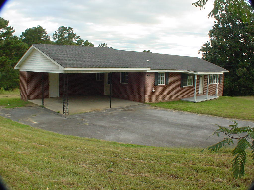 394 Lovebridge Road, Calhoun, GA Main Image