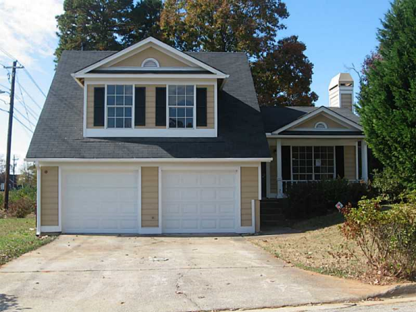 2109 W Morgans Bluff Court, Lithonia, GA Main Image