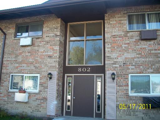 802 E Old Willow Rd Apt 209, Prospect Heights, IL Main Image