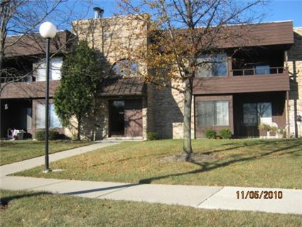 1350 N Sterling Ave Unit 203, Palatine, IL Main Image