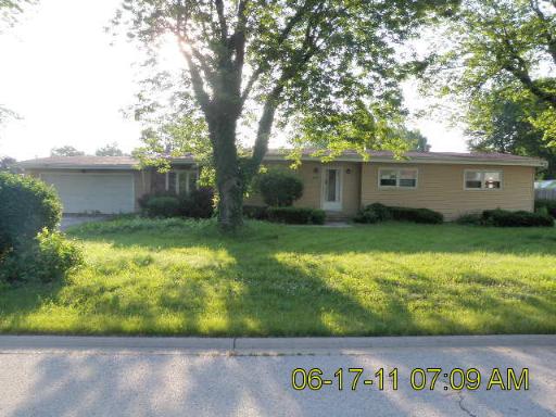 8465 S 83rd Ct, Hickory Hills, IL Main Image