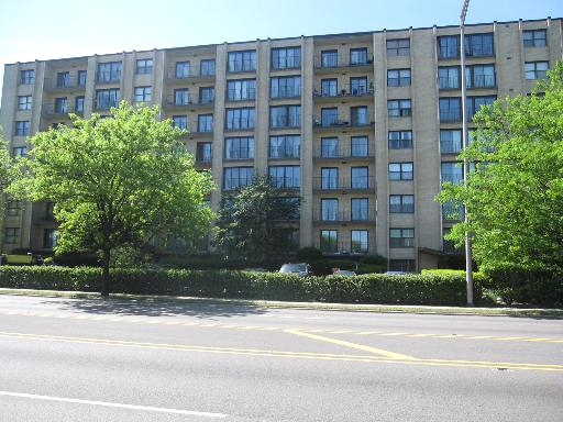 4601 W Touhy Ave #715, Lincolnwood, IL Main Image