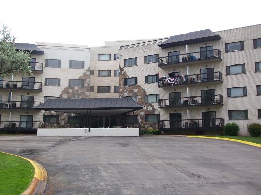 6700 S Brainard Ave #319, Countryside, IL Main Image