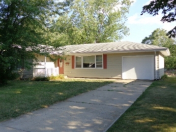 2108 W Cashman Ct, Peoria, IL Main Image