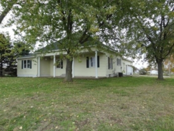 992 Avery Branch Rd, Mulberry Grove, IL Main Image