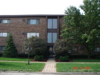 photo for 8251 S Roberts Rd Apt 3b