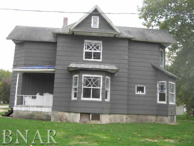 201 S Jackson St, Flanagan, Illinois  Main Image