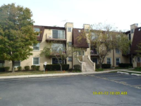 photo for 810 N River Rd Apt 3d