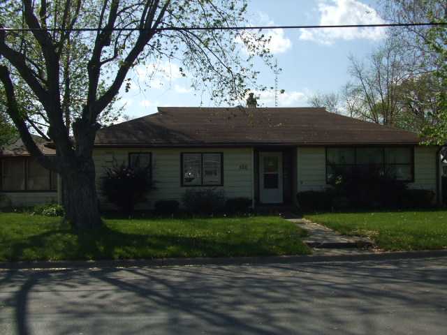 520 N Beech St, Forrest, Illinois  Main Image