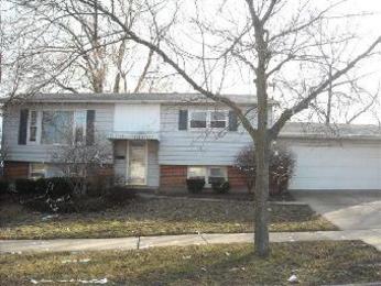 15555 Reynolds Ln, Oak Forest, IL Main Image