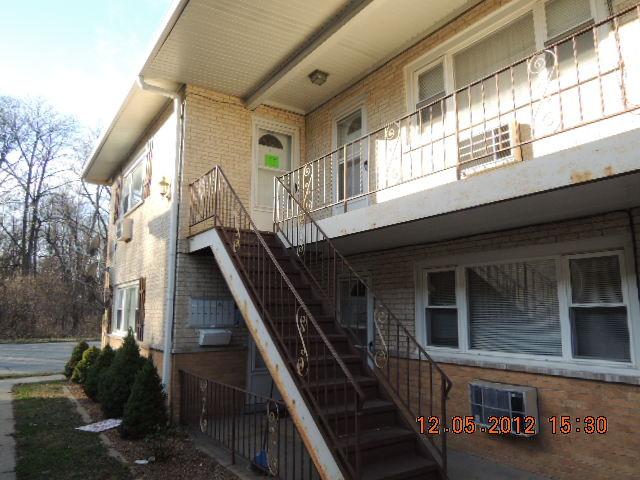 4215 Harlem Ave Apt 5, Stickney, Illinois  Main Image