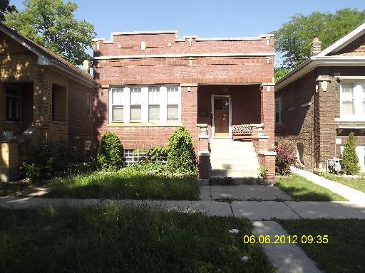 2216 Gunderson Ave, Berwyn, Illinois  Main Image