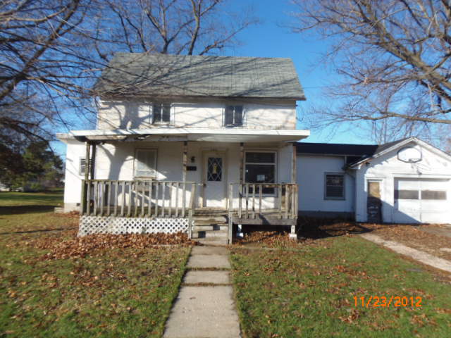 162 Pleasant St, Farmington, Illinois  Main Image