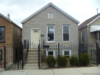 3325 S Oakley Ave, Chicago, IL Main Image