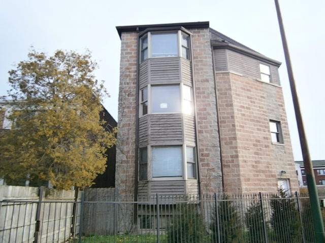 7532 N Rogers Ave # 2, Chicago, Illinois  Main Image