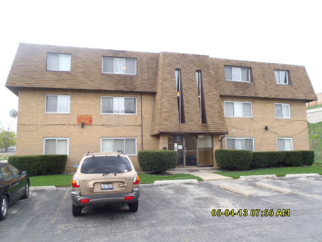 10440 S Natoma Ave 8, Chicago Ridge, Illinois  Main Image