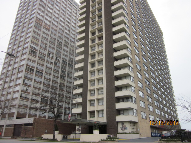 6157 N Sheridan Rd #24D, Chicago, IL Main Image