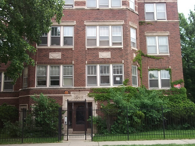 7759 S Kingston Ave Apt 1s, Chicago, Illinois  Main Image