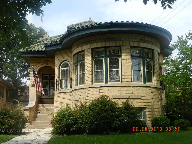 1235 N. Ridgeland Avenue, Oak Park, IL Main Image