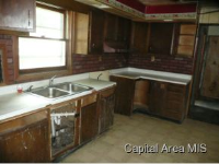 107 N 3rd St, Easton, Illinois  Image #6782661