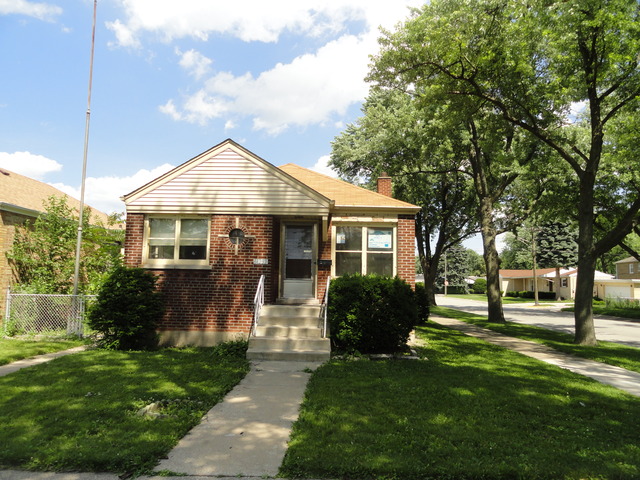 14237 S Parnell Ave, Riverdale, Illinois  Main Image