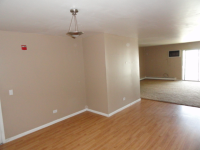 2431 Ogden Ave Apt 12, Downers Grove, Illinois  Image #6894203