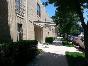 1100 W Cornelia Ave Apt 123, Chicago, Illinois  Main Image