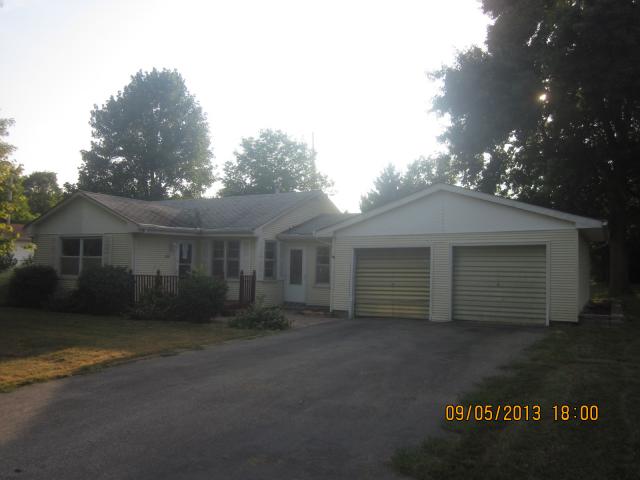 215 S Crowder St, Bethany, IL Main Image