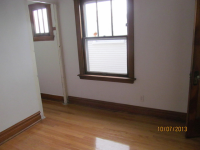 5705 W Ainslie St, Chicago, Illinois  Image #7445141