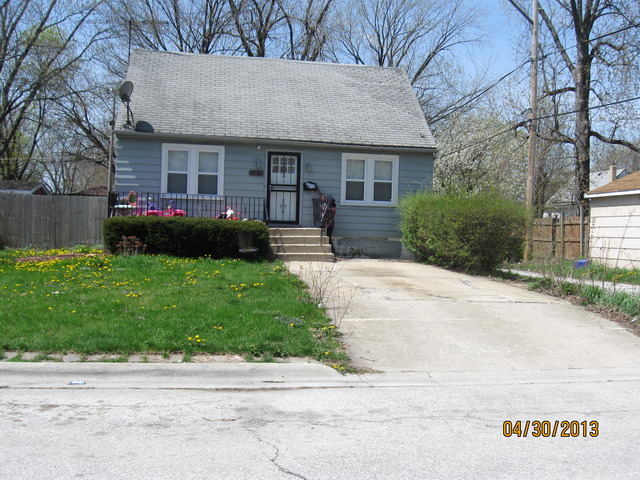 17022 Crane Ave, Hazel Crest, Illinois  Main Image
