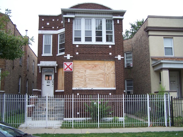 5418 W Monroe St, Chicago, Illinois  Main Image