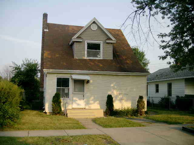 915 Emerson Ave, South Bend, IN Main Image