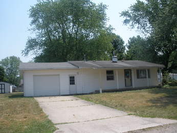1817 Crescent Dr, Warsaw, IN Main Image