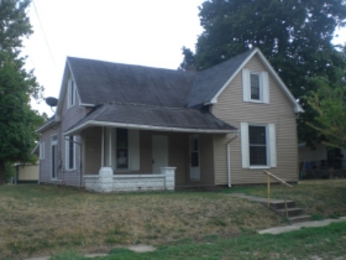 230 South St, Oakland City, IN Main Image