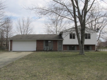 1193 Standish Dr, Greenwood, IN Main Image