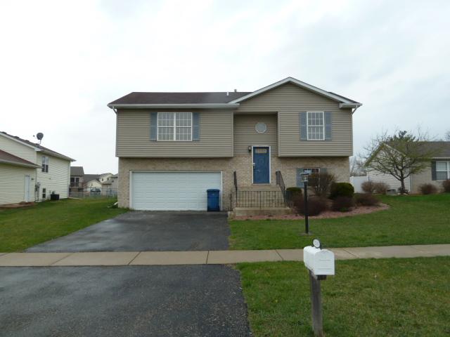 12348 Brookside Dr, Crown Point, IN Main Image